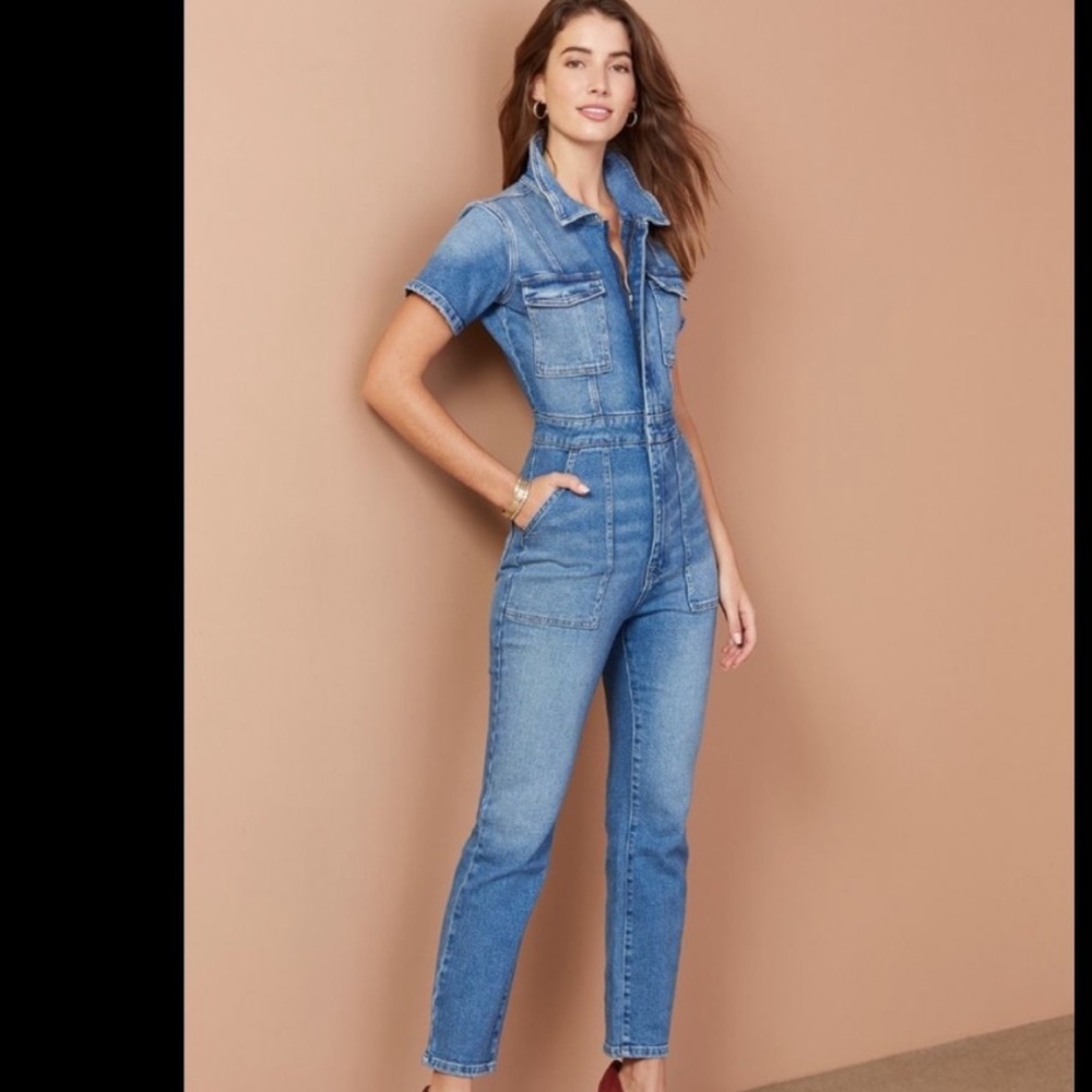 NEW! GOOD AMERICAN Denim Military Bodycon Jumpsuit
SIZE XL 1494